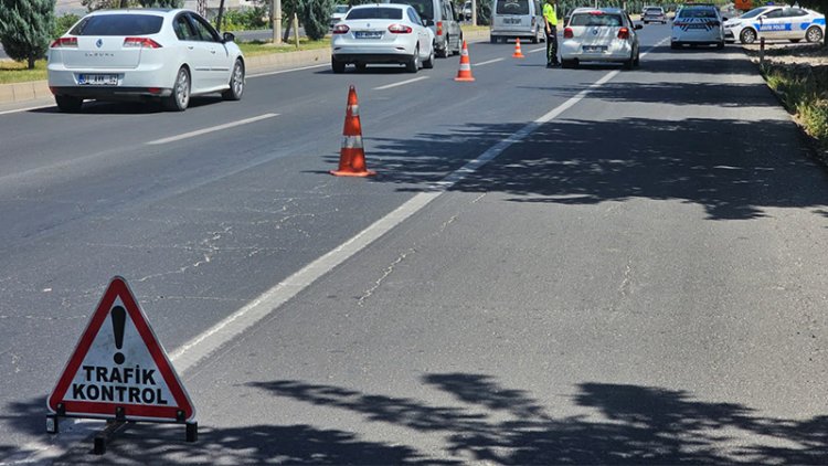 Şanlıurfa'da bayram trafiğinde 237 araç kontrol edildi!