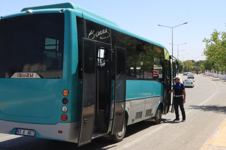 Suruç’ta dolmuşlarda bunalan yolcular denetim istiyor!